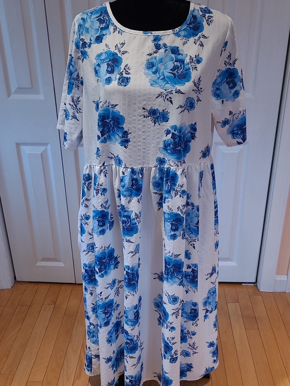 Source Unknown White Maxi Dress with Blue Floral Print
